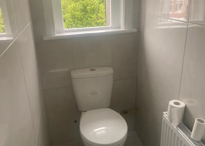 אכסניה Astra *